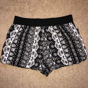 PRINTED PATTERNED SHORTS!